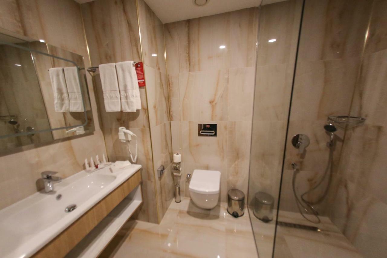 Ramada By Wyndham Nigde Hotel Екстериор снимка