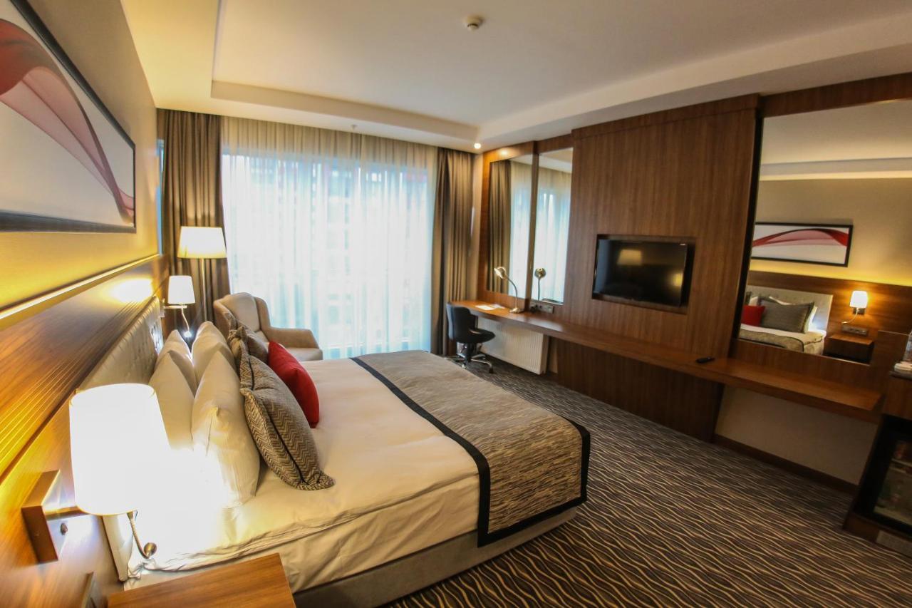 Ramada By Wyndham Nigde Hotel Екстериор снимка